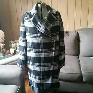 Black and White Topper Coat - size L