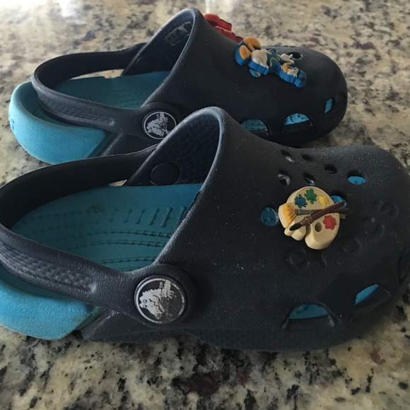 CROCS Shoes - Gently worn crocs with three jibbits! CROCS Shoes - Gently worn crocs with three jibbits!