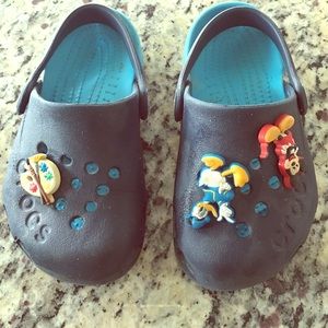 CROCS Shoes - Gently worn crocs with three jibbits! CROCS Shoes - Gently worn crocs with three jibbits!