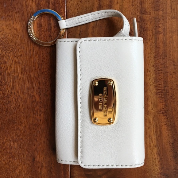Michael Kors Bags Cream Colored Michael Kors Small Wallet Poshmark