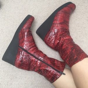 Amazing NWOT Arche boots.