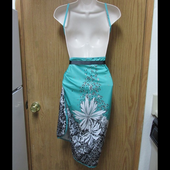 Divine Green Multicolored Cover Up W/Flowers-Belt - Picture 2 of 4