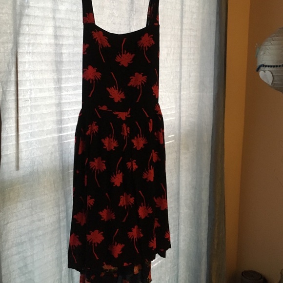 Dress - Picture 2 of 4