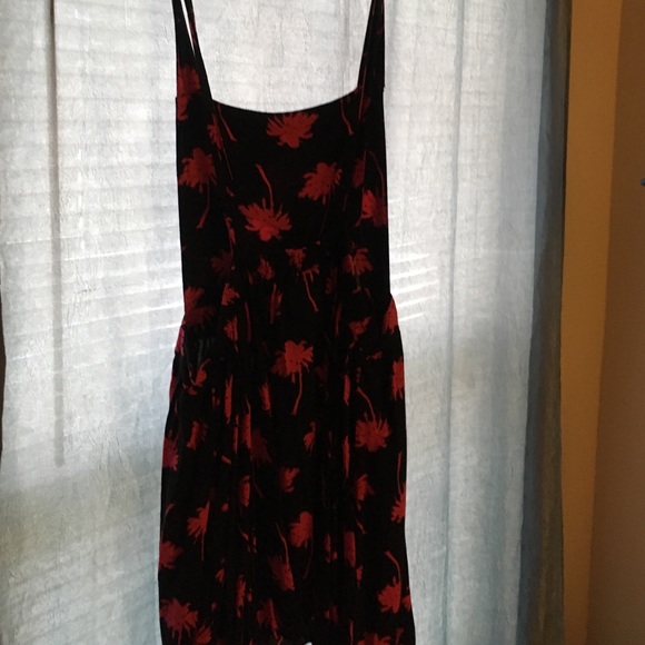 Dress - Picture 4 of 4