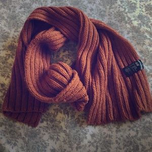H & M Scarf