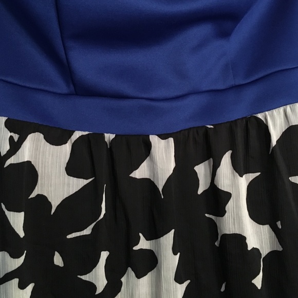 Blue and Patterned High-Low Dress - Picture 3 of 4