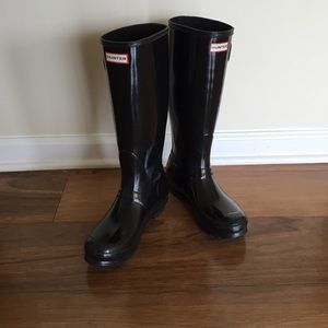 Hunter Black Rainboots