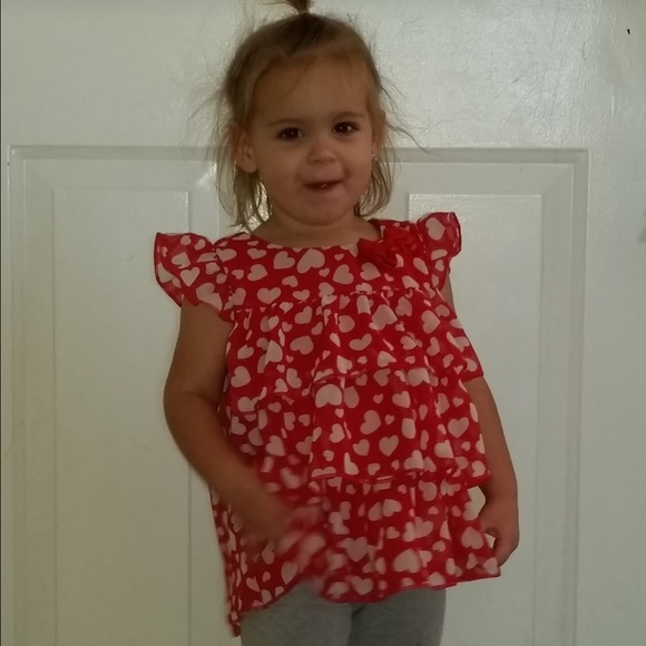 2 piece red flowing top w/ hearts & white leggings