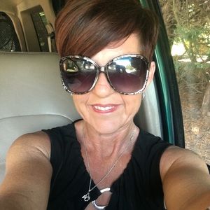 Meet your Posher, Christy