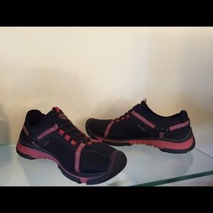 Jambu All--Terra Design Trail-Ready