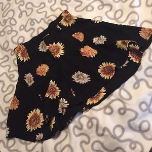 Brandy Melville Sunflower Glenna skirt