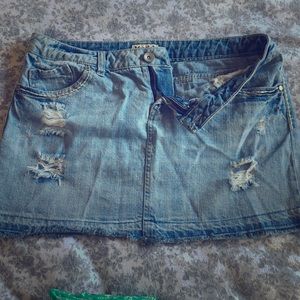 MUDD JEAN SKIRT
