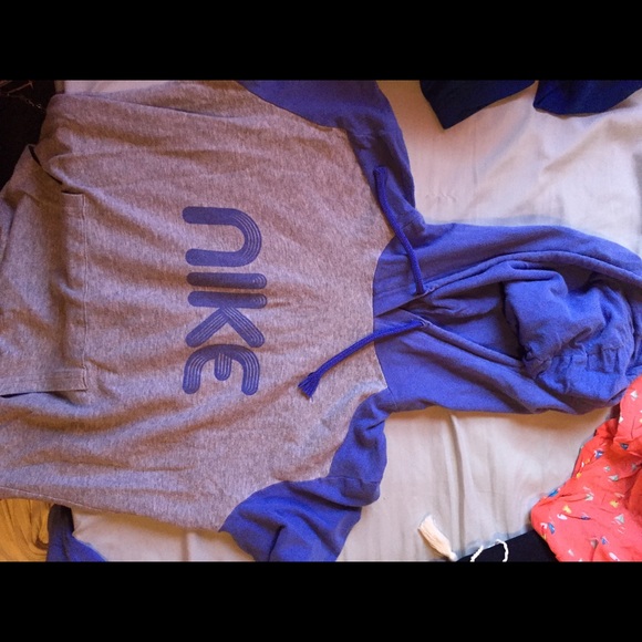 Nike sweatshirt.