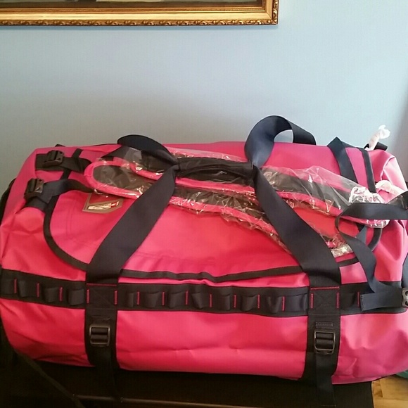 NWT The North Face Base Camp Duffel Large Pink - Picture 2 of 4
