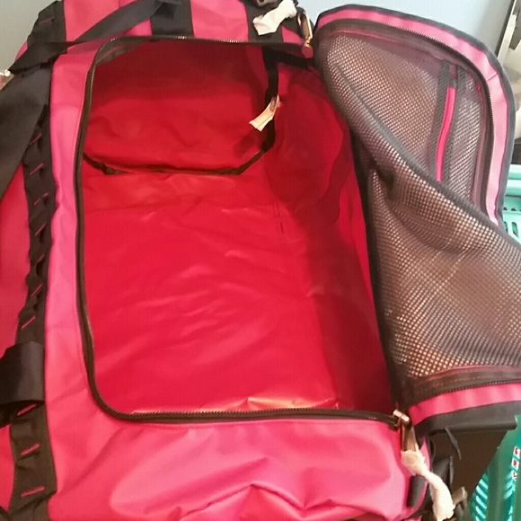 NWT The North Face Base Camp Duffel Large Pink - Picture 3 of 4