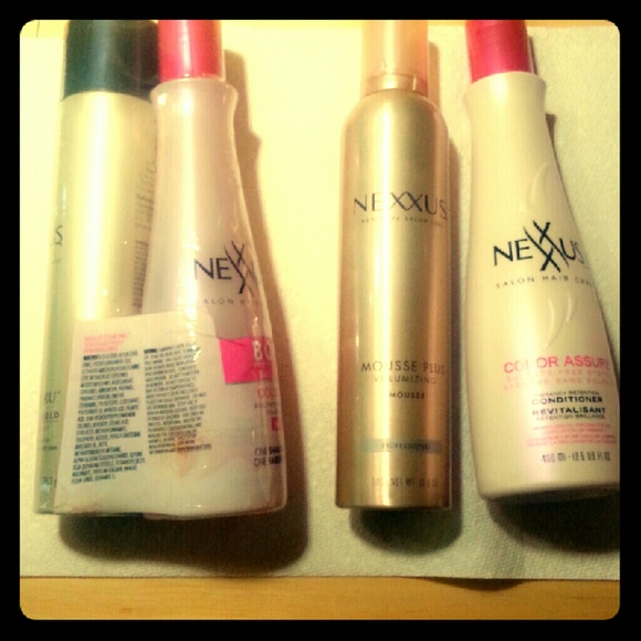 Nexxus Color Assure  Sulfate Free