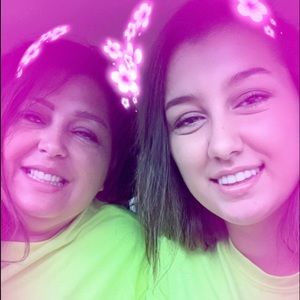 Meet your Posher, Krystel