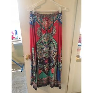 Adorable maxi skirt!