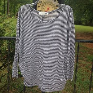 Old Navy Black + White Striped Maternity Sweater