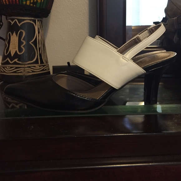 Shoes - Picture 2 of 4