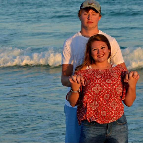 Meet your Posher, Lori - Picture 1 of 1