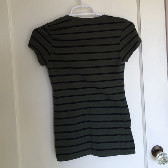 T shirt - Picture 2 of 3