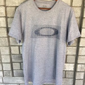 Oakley men's tee