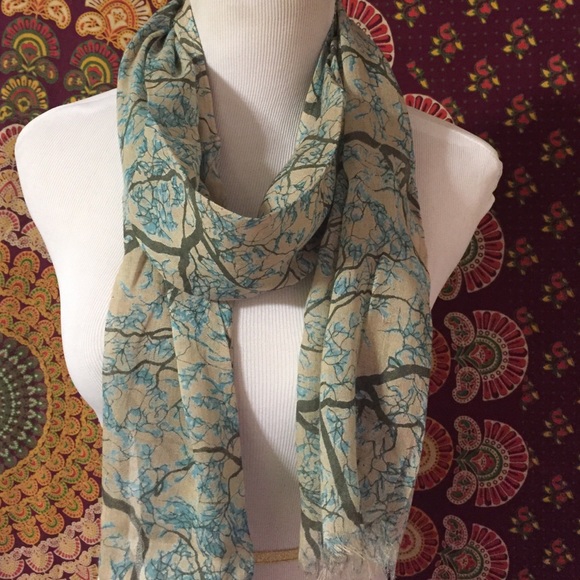 Tree Scarf - Blue - Picture 2 of 2