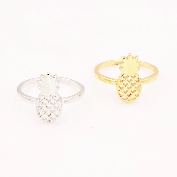 🌟SALE🌟💟Gold Pineapple Ring💟 - Picture 3 of 4