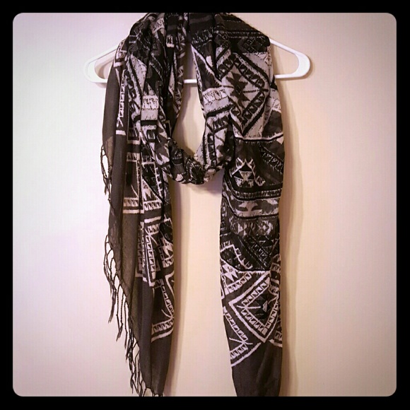 H&M long soft scarf