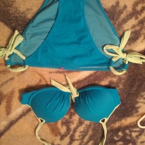 Nwot Victoria's secret swimsuit !!