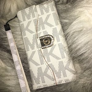 Michael Kors iPhone6/6s wallet case