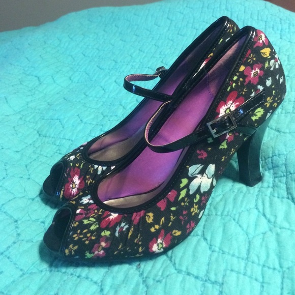 Floral Peep toe heels