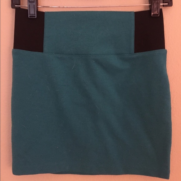 Mini Skirt - Picture 2 of 3