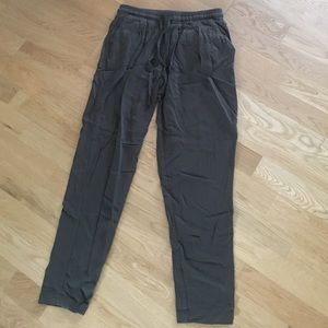 Forever 21 Greenish Gray Flowey Capri Pants (XS)