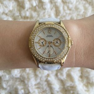 Guess Watch