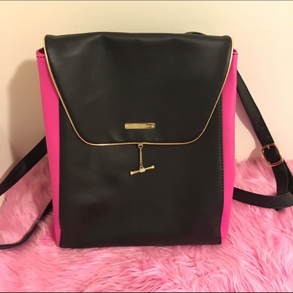 Juicy couture backpack 💅🏾