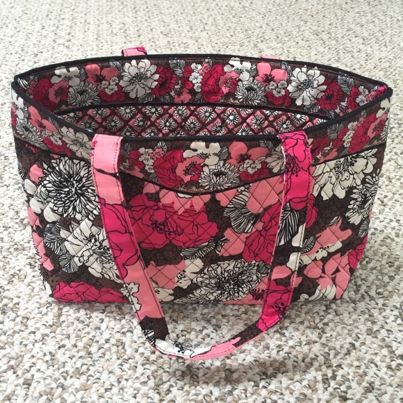 Vera Bradley Handbags - Vera Bradley tote