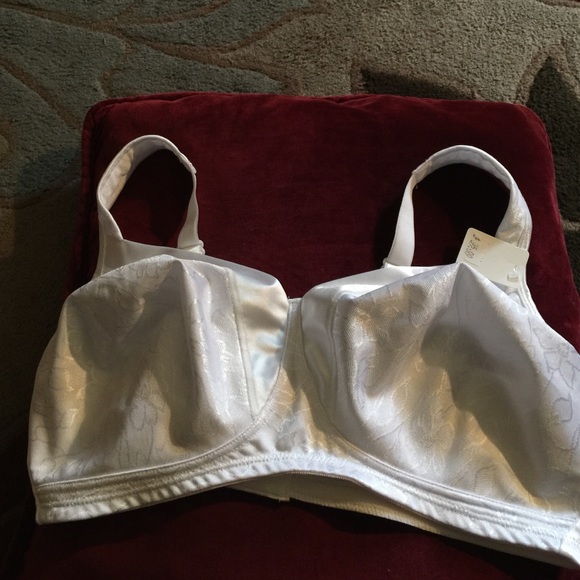 Playtex 18 Hr. New tag