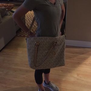 White Michael Kors cross body bag/tote