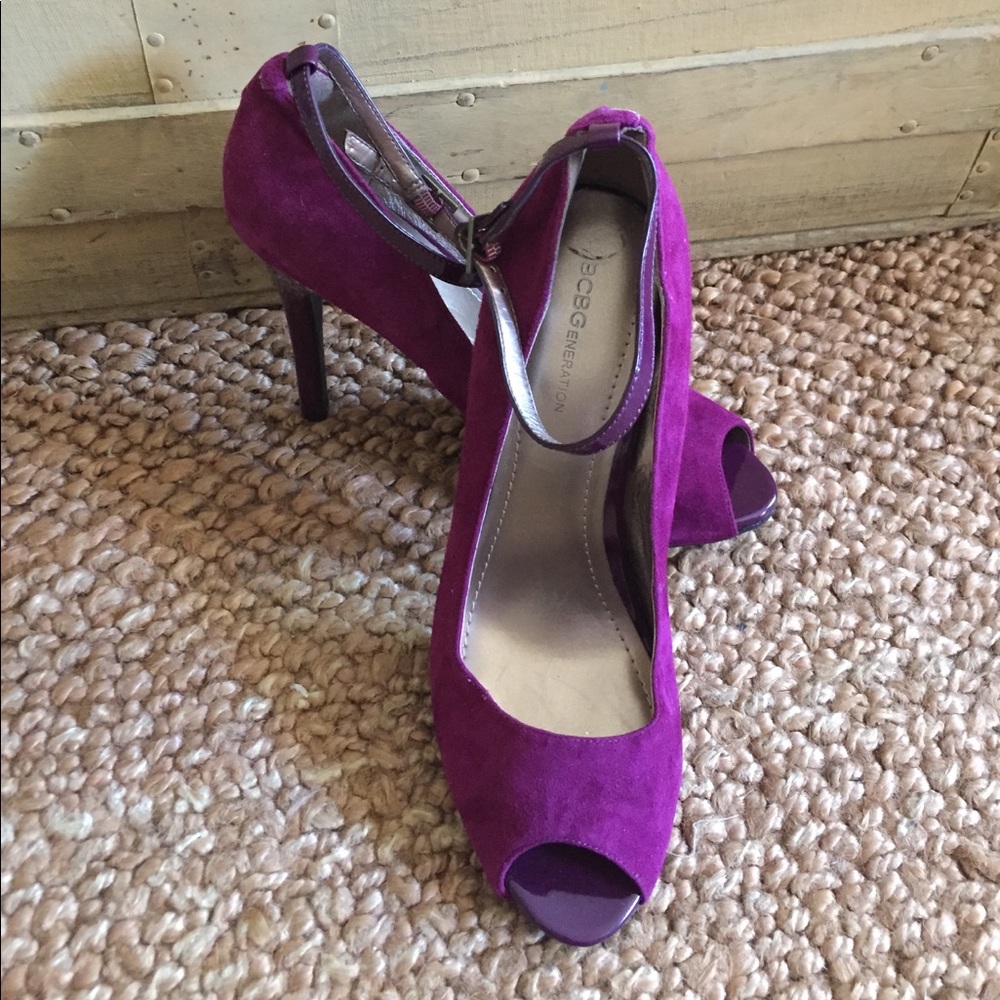 🎉❤️HOST PICK🎉 BCBGENERATION BRAND 💯 LEATHER SUEDE HIGH HEELS OPEN TOE PUMPS