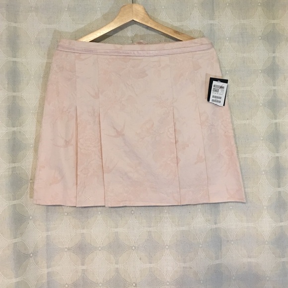 NWT H and M short business casual skirt