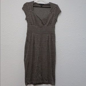 Banana Republic black and grey sheath dress