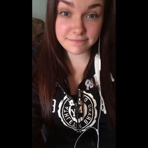 Meet your Posher, Kacey