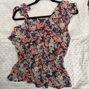 Bebe floral top