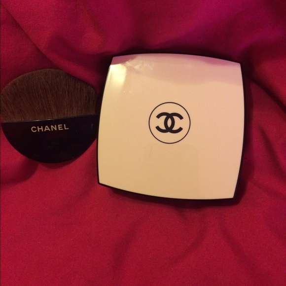 Chanel les beige
