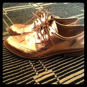 Cool, comfy, copper shoes