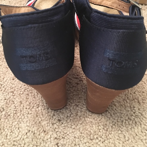 Toms Strappy Election Charms wedges size 8 - Picture 4 of 4