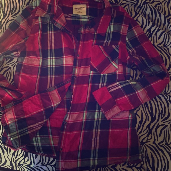 Plaid button-up