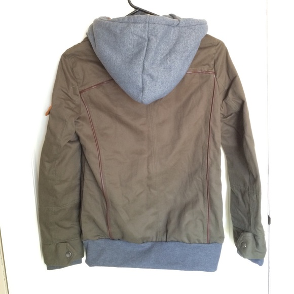 Jacket - Picture 2 of 4